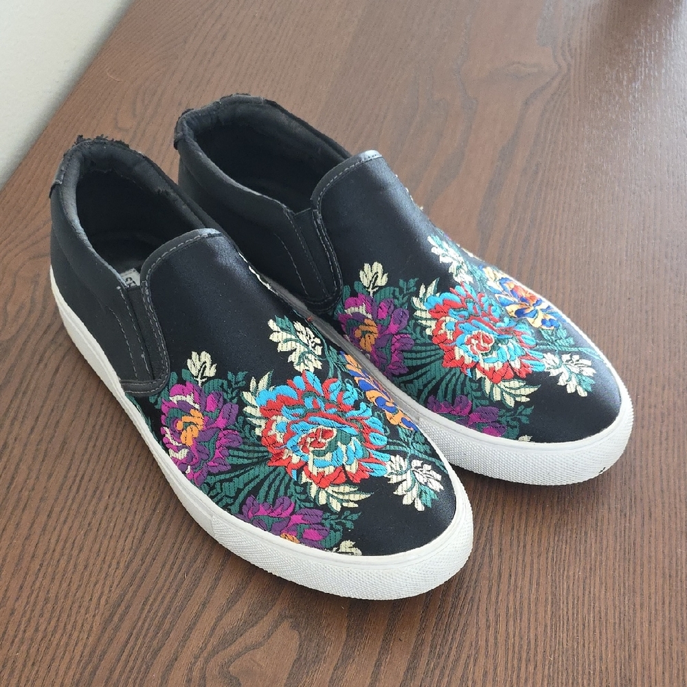 Steve Madden Black Floral Slip-On Sneakers